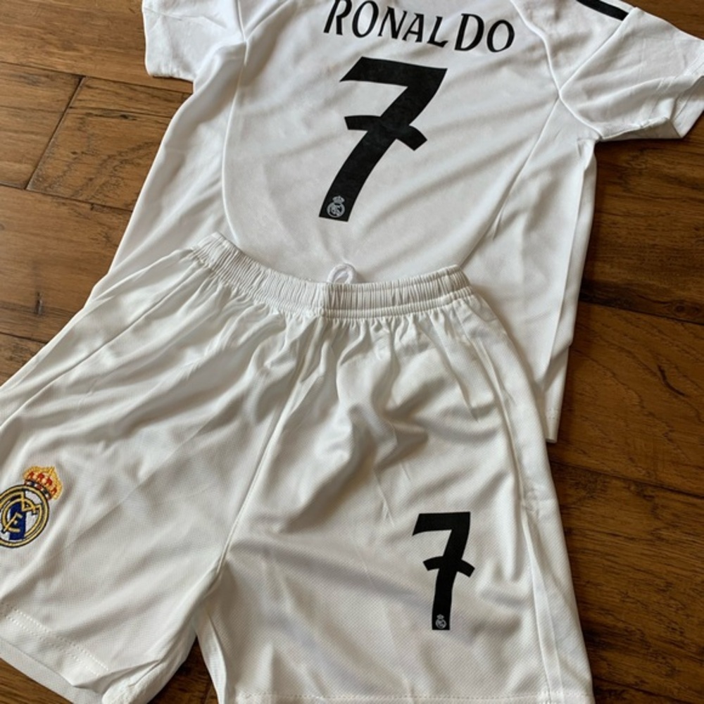 Cristiano Ronaldo Kids Small 6-7 Soccer Jersey set - Real Madrid Toddler…